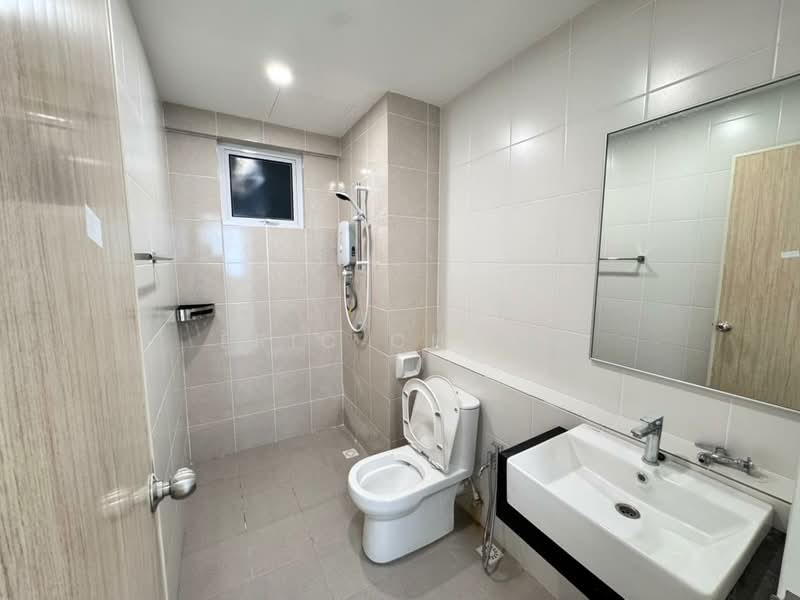 Condominium for Rent at Havana Beach Residences - Eric Cheah - Bathroom - PropertyGuru.com.my