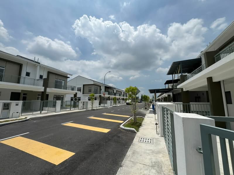 Terraced House for Rent in Bandar Mahkota Banting (Tanjong Duabelas) - Joshua Fan - Exterior - PropertyGuru.com.my