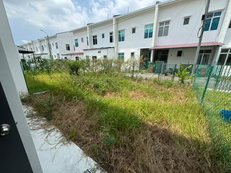 Terraced House for Rent in Bandar Mahkota Banting (Tanjong Duabelas) - Joshua Fan - Exterior - PropertyGuru.com.my