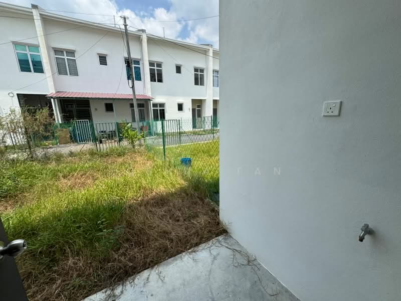 Terraced House for Rent in Bandar Mahkota Banting (Tanjong Duabelas) - Joshua Fan - Exterior - PropertyGuru.com.my