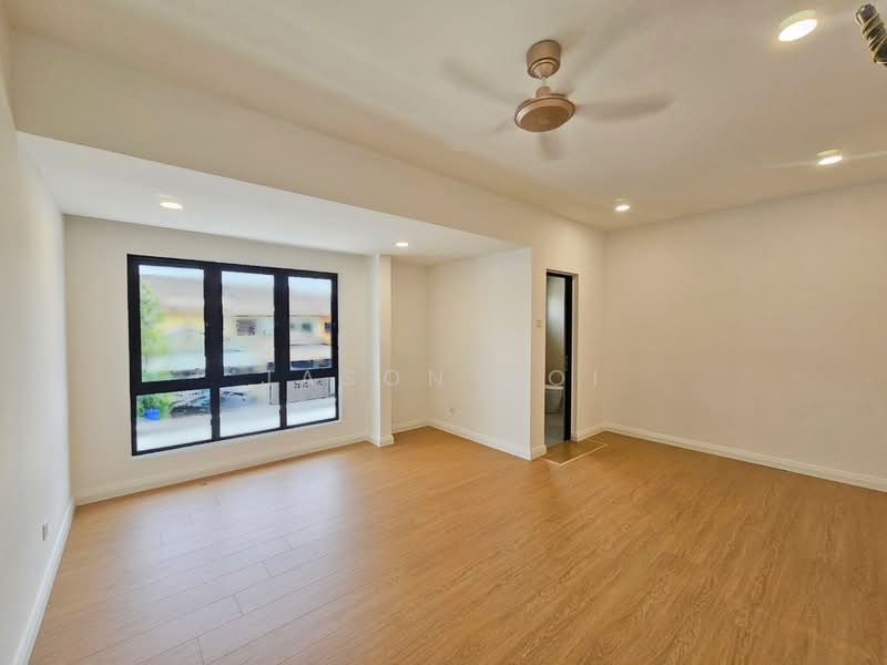 Rumah Teres 2 Tingkat untuk Dijual di Taman Bunga Negara (Shah Alam) - Jason Ooi - Living Room - PropertyGuru.com.my