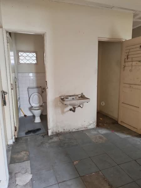 Taman Pelangi Taman Pelangi Tamans Pelangis untuk Untuk Dijual - RM 1,080,000, Mac 2026 - Bathroom - PropertyGuru.com.my