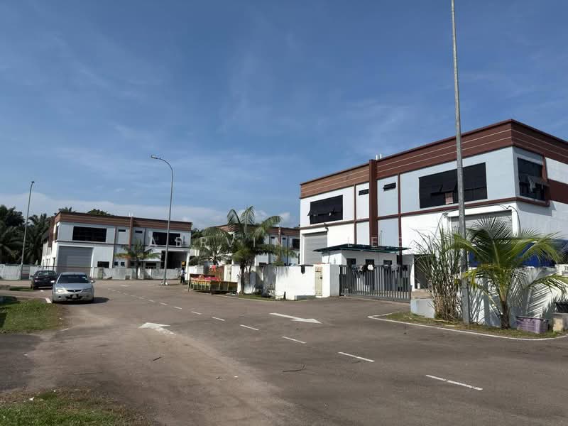 Cluster Factory for Rent in Kampung Ulu Pulai (Pekan Nanas) - Aervint Lee - Exterior - PropertyGuru.com.my
