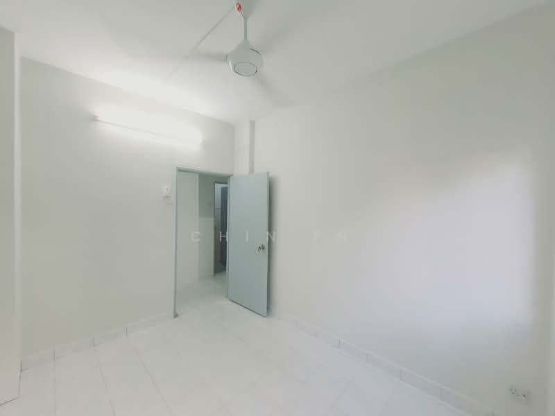 Pangsapuri untuk Dijual di Kiara Apartment - CHIN FN - Interior - PropertyGuru.com.my