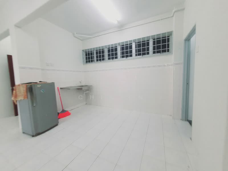 Pangsapuri untuk Dijual di Kiara Apartment - CHIN FN - Kitchen - PropertyGuru.com.my