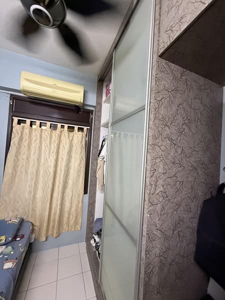Apartment for Sale at Sri Aman Block C (Sri Aman Block 1 & 3) - S J Foo - Bedroom - PropertyGuru.com.my