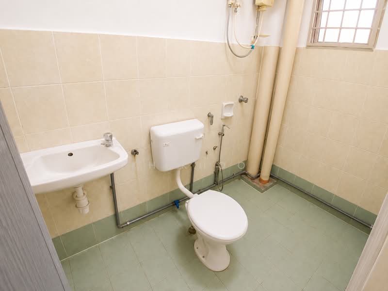 Apartment for Sale at Starville - KH Khoo - Bathroom - PropertyGuru.com.my