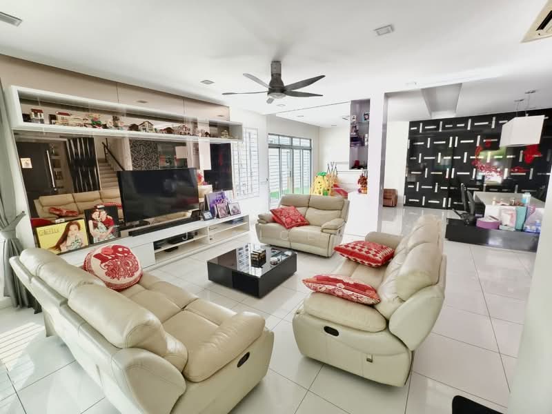 Bukit Indah untuk Untuk Dijual - RM 2,200,000, Mac 2026 - Living Room - PropertyGuru.com.my