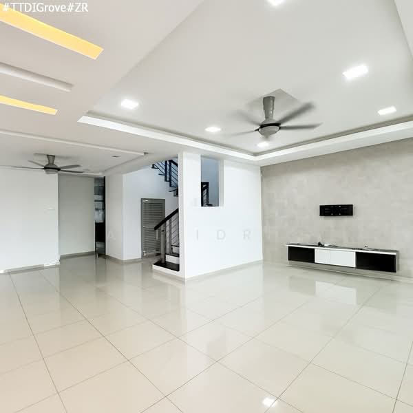 2-storey Terraced House for Sale in Kajang (Selangor) - Ali Idris - Living Room - PropertyGuru.com.my