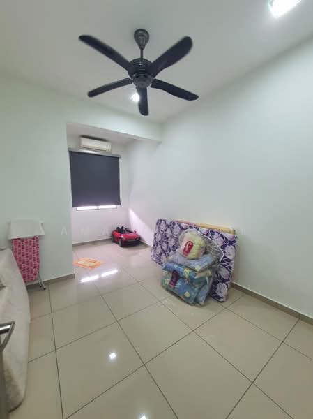 For Sale - Pekan Nana Pekans Nanas