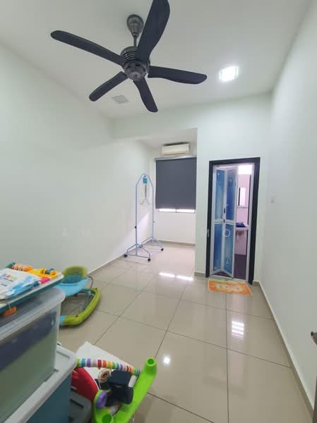 For Sale - Pekan Nana Pekans Nanas