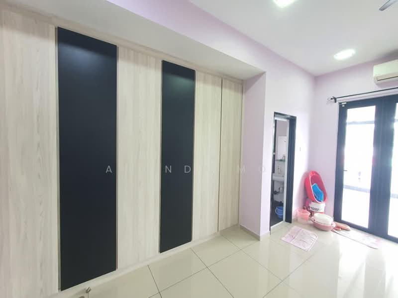 For Sale - Pekan Nana Pekans Nanas