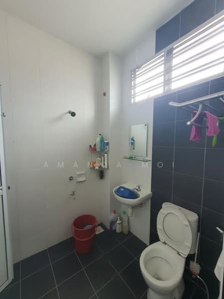 For Sale - Pekan Nana Pekans Nanas