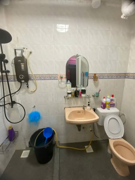 Lily & Jasmine Apartment untuk Untuk Dijual - RM 360,000, Mac 2026 - Bathroom - PropertyGuru.com.my