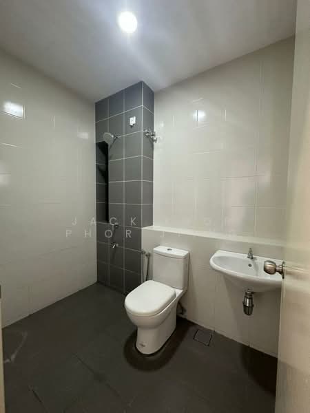 2-storey Terraced House for Rent in Bukit Raja (Selangor) - Jack Khor Phor Jiing - Bathroom - PropertyGuru.com.my