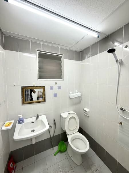 Villa Tropika untuk Untuk Dijual - RM 245,000, Mac 2026 - Bathroom - PropertyGuru.com.my