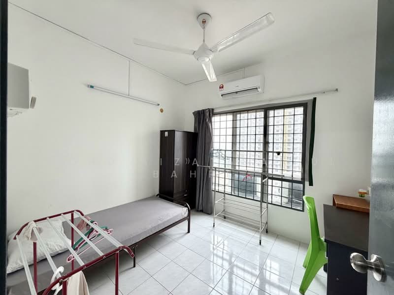 Villa Tropika untuk Untuk Dijual - RM 245,000, Mac 2026 - Bedroom - PropertyGuru.com.my