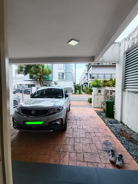 3-storey Terraced House for Rent in Taman Subang Mas (Subang Jaya) - Zarema Kulbuzheva - Exterior - PropertyGuru.com.my