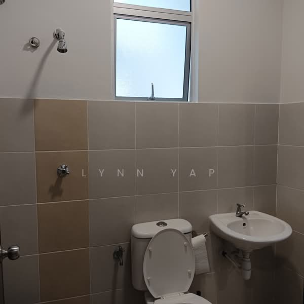 2-storey Terraced House for Rent in Puncak Alam (Selangor) - Lynn Yap - Bathroom - PropertyGuru.com.my