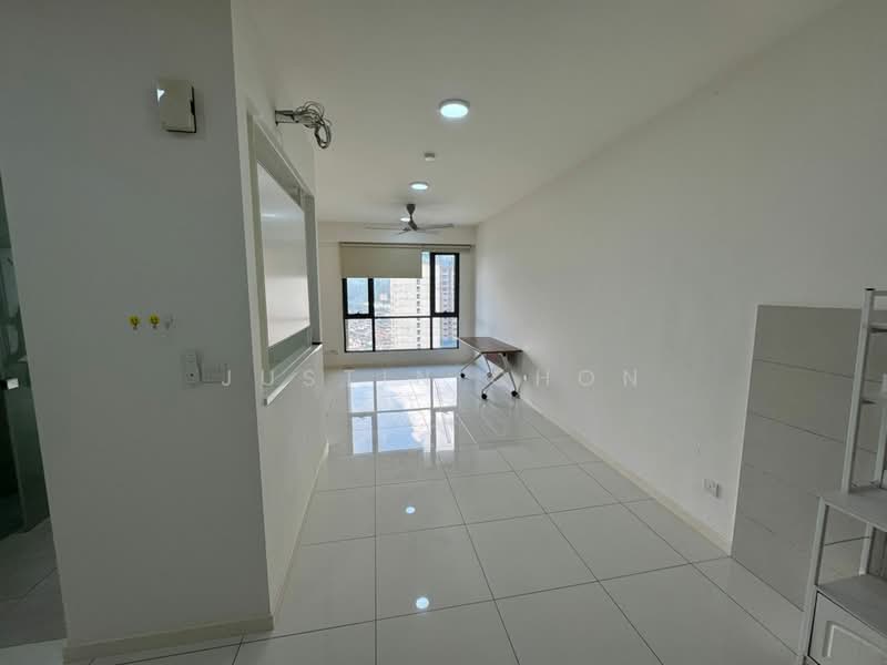 Emerald 9 untuk Untuk Disewa - RM 1,300 /bulan, Mac 2026 - Living Room - PropertyGuru.com.my