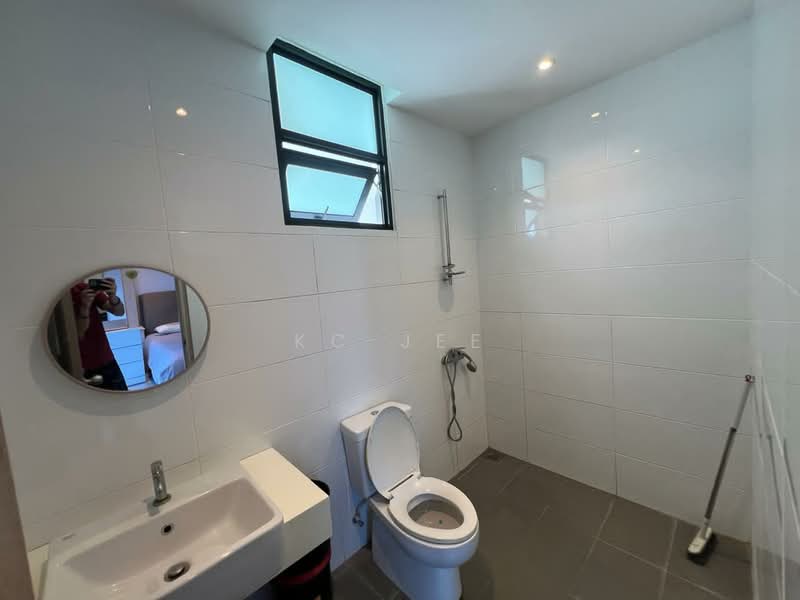 Royal Richmond Gold untuk Untuk Disewa - RM 2,200 /bulan, Mac 2026 - Bathroom - PropertyGuru.com.my