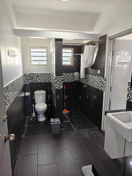 Wangsa Baiduri untuk Untuk Dijual - RM 728,000, Mac 2026 - Bathroom - PropertyGuru.com.my