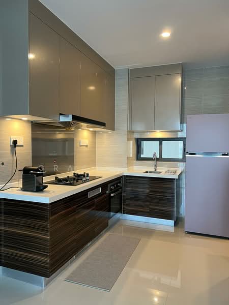 R&F Princess Cove Phase 2-Seine Region untuk Untuk Disewa - RM 3,200 /bulan, Mac 2026 - Kitchen - PropertyGuru.com.my