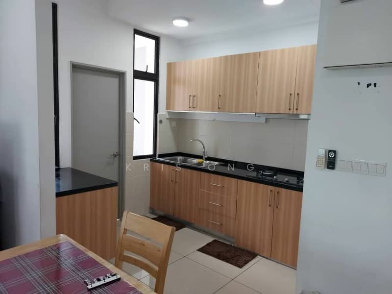 Austin Regency (Pangsapuri Austin Perdana) untuk Untuk Disewa - RM 2,500 /bulan, Mac 2026 - Kitchen - PropertyGuru.com.my