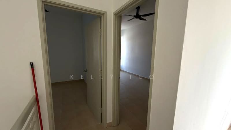 Clivia @ Bandar Parklands untuk Untuk Dijual - RM 800,000, Apr 2026 - Corridor - PropertyGuru.com.my