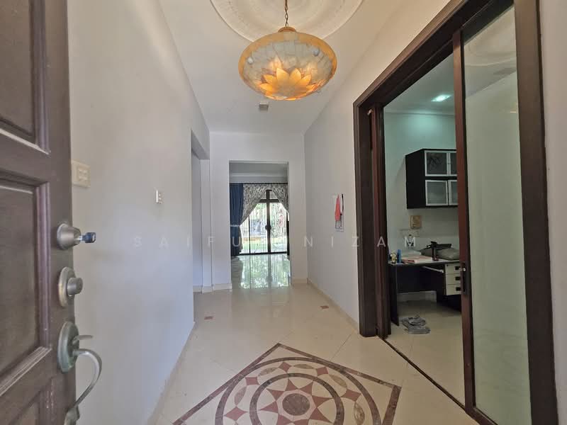 Bungalow for Sale in Putrajaya (Putrajaya) - Saiful Nizam - Entrance - PropertyGuru.com.my