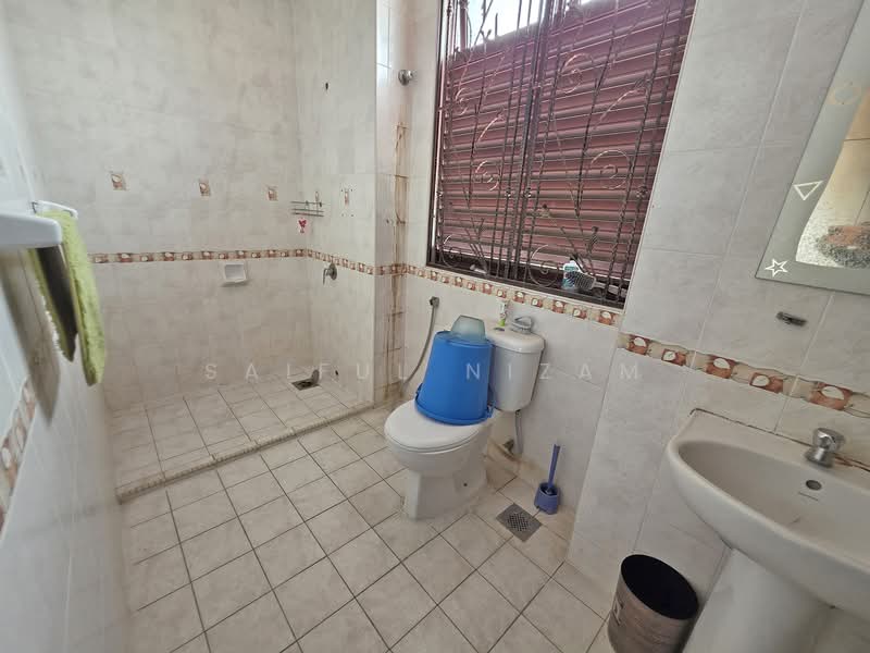 Bungalow for Sale in Putrajaya (Putrajaya) - Saiful Nizam - Bathroom - PropertyGuru.com.my