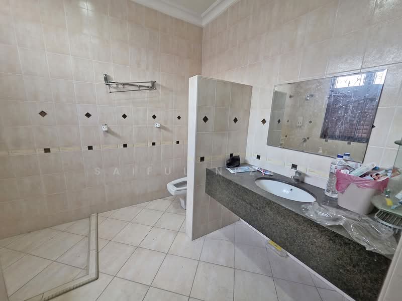 Bungalow for Sale in Putrajaya (Putrajaya) - Saiful Nizam - Bathroom - PropertyGuru.com.my