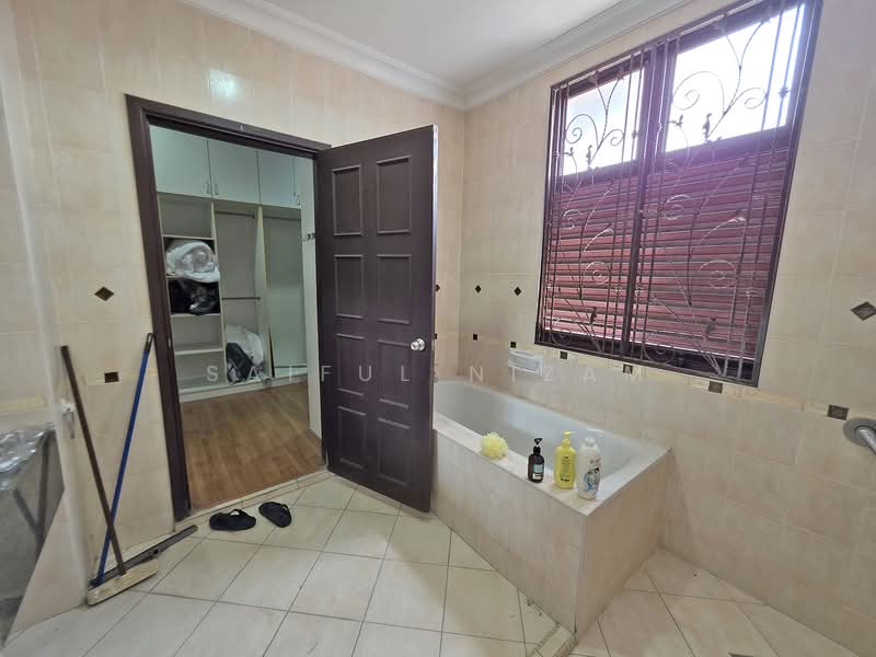 Bungalow for Sale in Putrajaya (Putrajaya) - Saiful Nizam - Bathroom - PropertyGuru.com.my