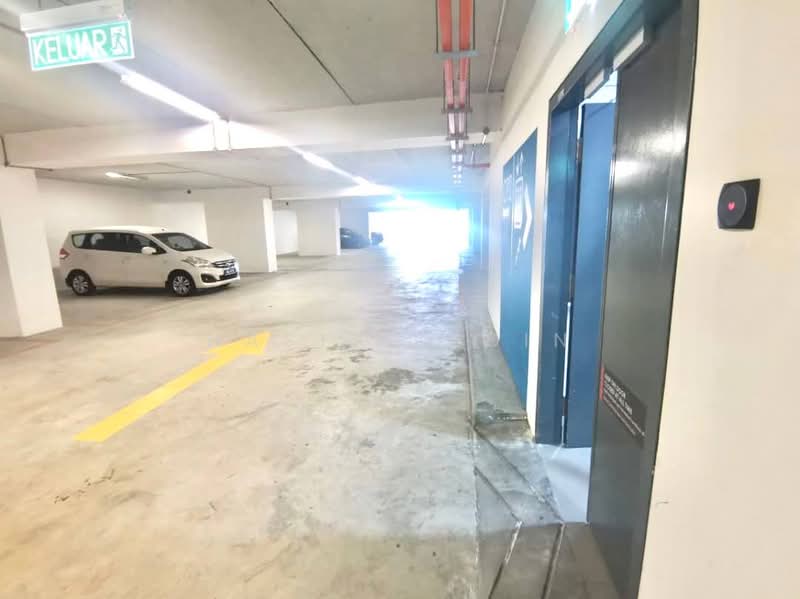 Lakefront Homes untuk Untuk Disewa - RM 1,500 /bulan, Mac 2026 - Car Park - PropertyGuru.com.my