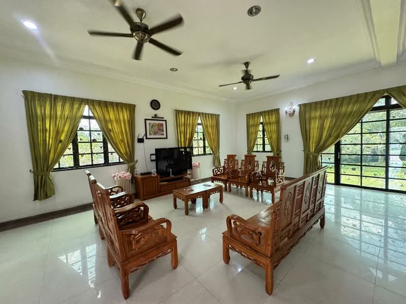 Hotel / Resort for Rent in Durian Tunggal (Alor Gajah) - Wesley Tan - Living Room - PropertyGuru.com.my