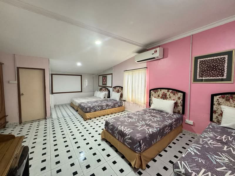 Hotel / Resort for Rent in Durian Tunggal (Alor Gajah) - Wesley Tan - Bedroom - PropertyGuru.com.my