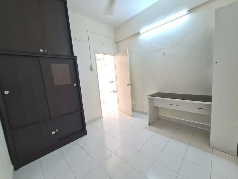 Townhouse for Rent in Batu 9 (Cheras) - Ken Lew - Bedroom - PropertyGuru.com.my