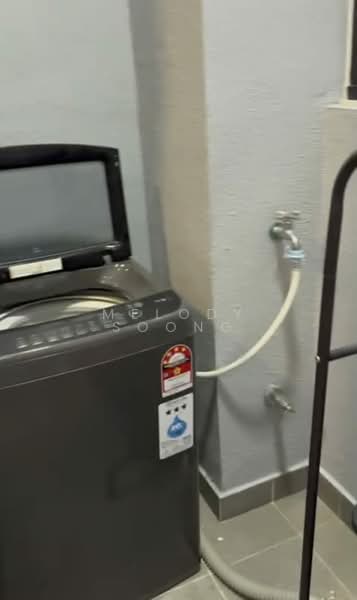 Untuk Disewa - Majestic Maxim