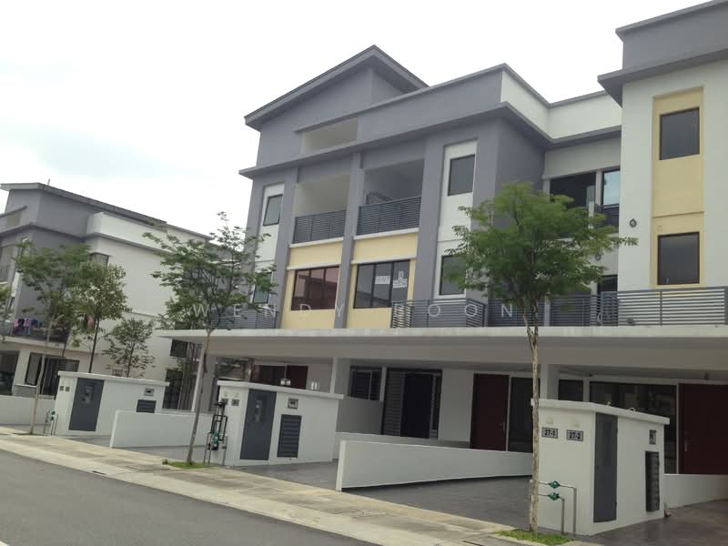 Townhouse for Sale in 16 Sierra (Puchong) - Wendy Boon - Exterior - PropertyGuru.com.my