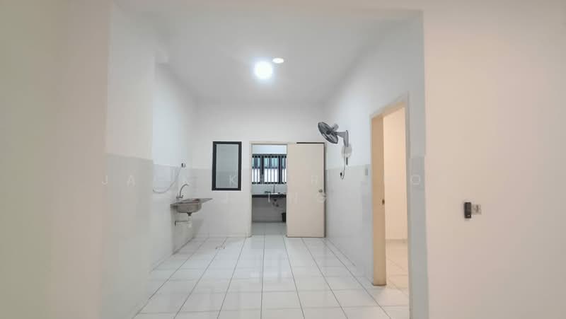 2-storey Terraced House for Rent in Setia Alam (Selangor) - Jack Khor Phor Jiing - Kitchen - PropertyGuru.com.my