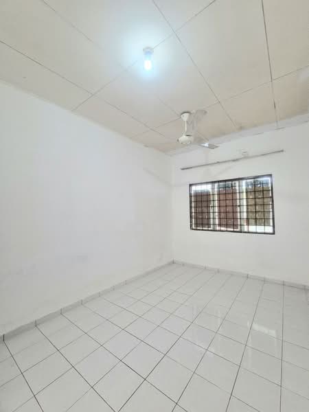 1-storey Terraced House for Sale in Seksyen 30 (Shah Alam) - Mahafiz . - PropertyGuru.com.my