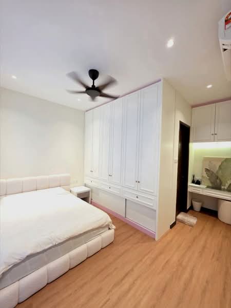 Semi-Detached House for Sale in Taman Gaya (Ulu Tiram) - Calvin Lee - Bedroom - PropertyGuru.com.my