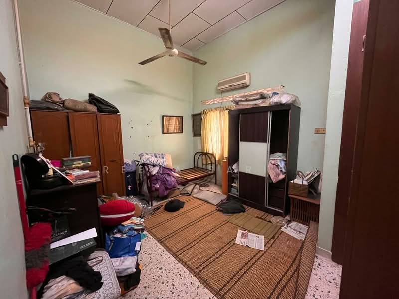 Seksyen 3 untuk Untuk Dijual - RM 1,200,000, Mac 2026 - Bedroom - PropertyGuru.com.my