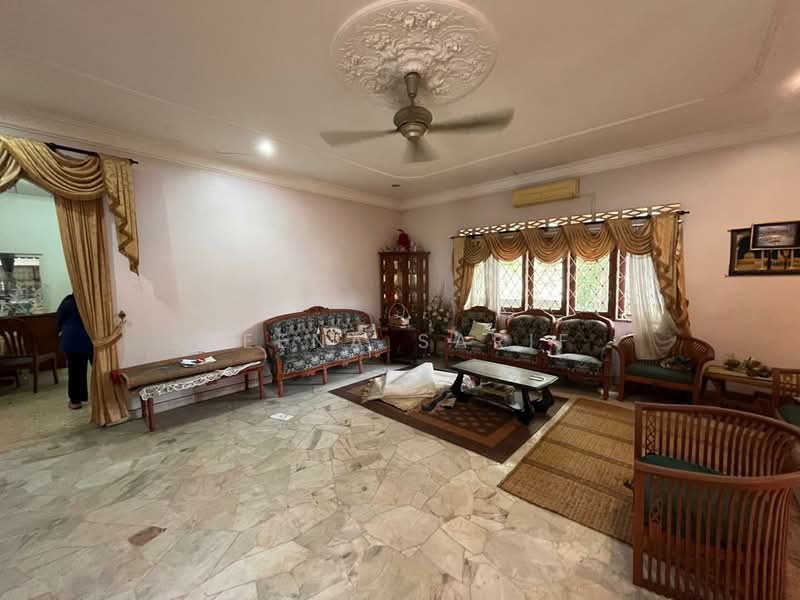 Seksyen 3 untuk Untuk Dijual - RM 1,200,000, Mac 2026 - Living Room - PropertyGuru.com.my