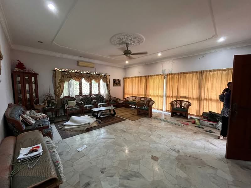 Seksyen 3 untuk Untuk Dijual - RM 1,200,000, Mac 2026 - Living Room - PropertyGuru.com.my