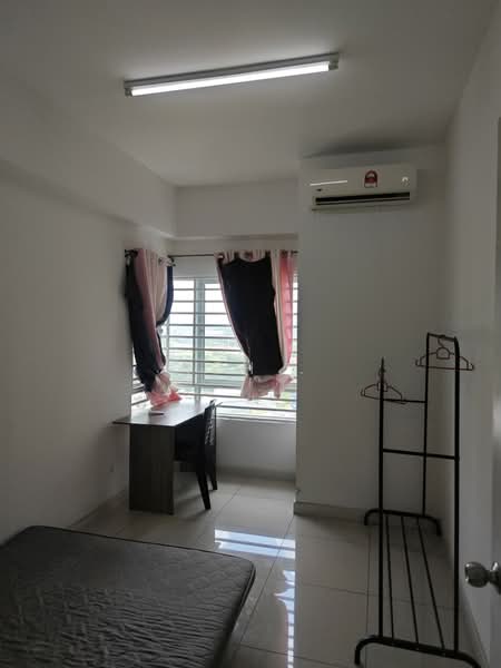 Service Residence for Sale at Savanna Executive Suite @ Southville City - Teh . - Bedroom - PropertyGuru.com.my