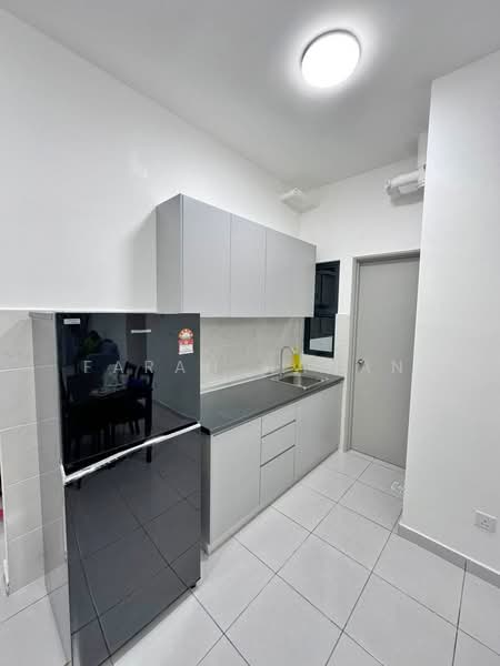 Residensi Emas untuk Untuk Disewa - RM 1,800 /bulan, Mac 2026 - Kitchen - PropertyGuru.com.my