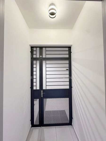 Residensi Emas untuk Untuk Disewa - RM 1,800 /bulan, Mac 2026 - Entrance - PropertyGuru.com.my