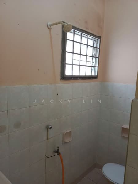 Usj 22 untuk Untuk Dijual - RM 735,000, Mac 2026 - Bathroom - PropertyGuru.com.my