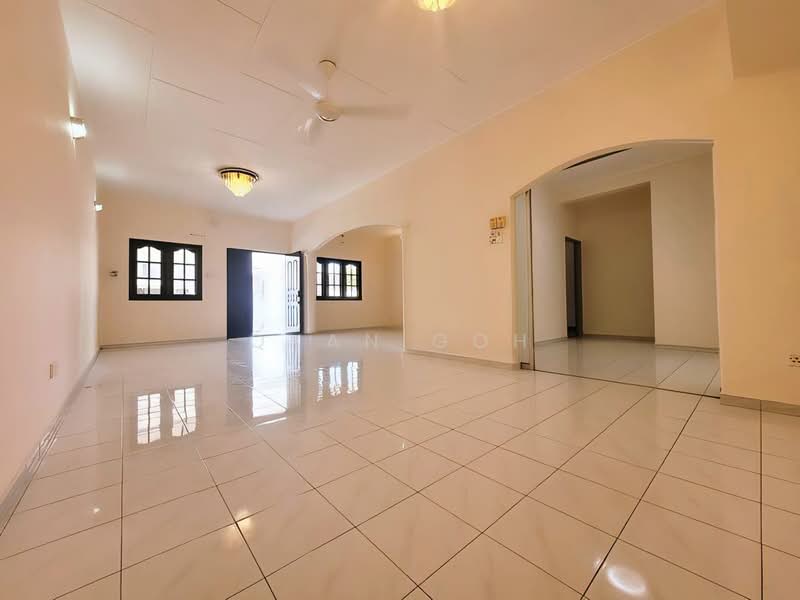 Semi-Detached House for Sale in Taman Free School (Jelutong) - Qyan Goh - Living Room - PropertyGuru.com.my